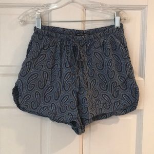 Super cute, soft, flowy shorts with pockets!